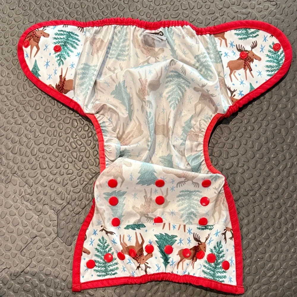 Thirsties Duo Wrap Size Two in Merry Moose-mas